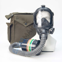 Противогаз фильтрующий «БРИЗ®-3301(ППФ)» A3B3E2K2AXP3 R D с маской панорамной «БРИЗ®-4301М(ППМ)» категория 2 и с соединительной трубкой (гофротрубкой)